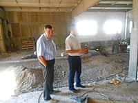 Строящуюся ферму КФХ Макарова А.Н. в с. Малые Кибечи посетил зам. главы администрации Канашского района Михайлов С.Н. (фото №4).