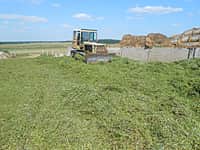 Строящуюся ферму КФХ Макарова А.Н. в с. Малые Кибечи посетил зам. главы администрации Канашского района Михайлов С.Н. (фото №7).