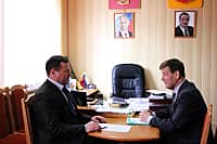 Вр.и.о. министра Е. Юшин посетил Канашский, Янтиковский районы и г. Канаш. Обсуждались проблемы вывоза твёрдых бытовых отходов и др. (фото №1).