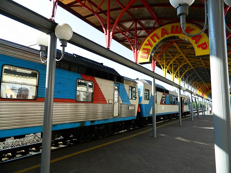 Минтранс Чувашии и Волжский филиал МАДИ проводят анализ пассажиропотока на пригородном железнодорожном маршруте Чебоксары-Канаш-Чебоксары.