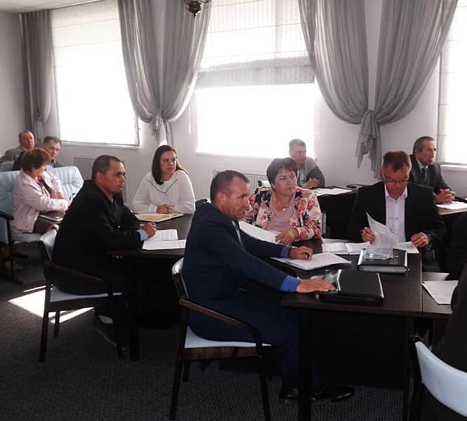 В Минтрансе Чувашии прошло совещание по вопросам строительства автодорог с переходным типом покрытия в сельских населенных пунктах.