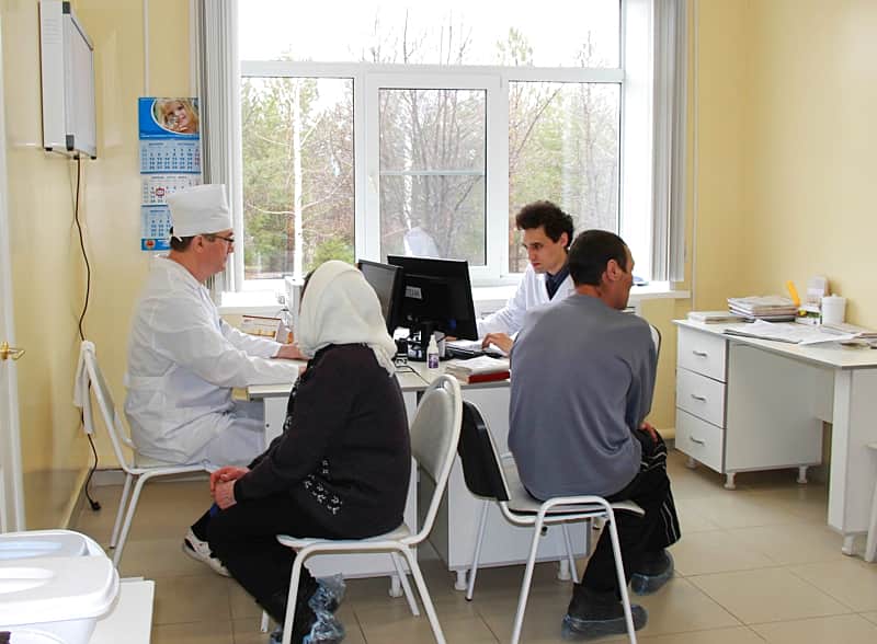 Минздрав Чувашии организует работу двух мобильных врачебных бригад для оказания медицинской помощи как взрослому, так и детскому населению в сельских медицинских организациях.