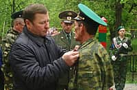 Митинг, посвященный Дню пограничника, состоялся в г. Канаш (фото №10).