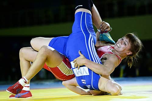 Наталья Гольц готовится выйти на помост чемпионата мира по женской вольной борьбе.