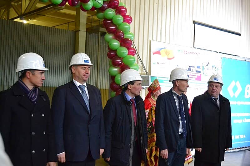 В Новочебоксарске состоялось открытие завода по производству клинкерной брусчатки и кирпича.