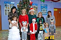 Новогоднее представление для детей работников администрации Канашского района (фото №2).