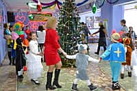 Новогоднее представление для детей работников администрации Канашского района (фото №3).