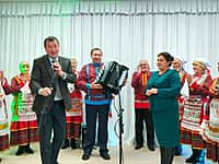 В деревне Новые Мамеи торжественно открылся новый сельский клуб (фото №3).