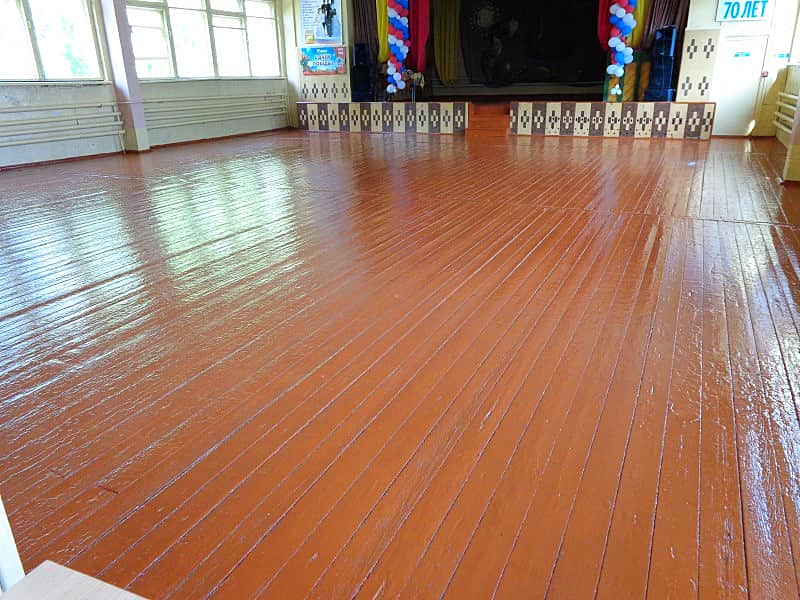 В образовательных учреждениях города Канаша ведутся работы по подготовке к новому учебному году.