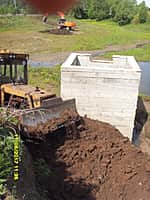 Они вновь заняты восстановлением пруда их детства (фото №5).