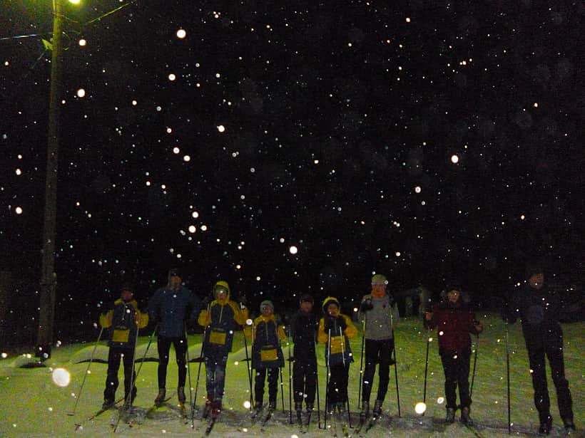 Освещенная лыжная трасса в Хучельском сельском поселении приглашает встать на лыжи.