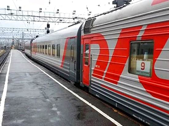 Пассажирка погибла около станции Канаш, выпав из вагона поезда.