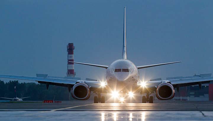 Пассажирский "Боинг" выкатился за полосу в аэропорту Чебоксар.