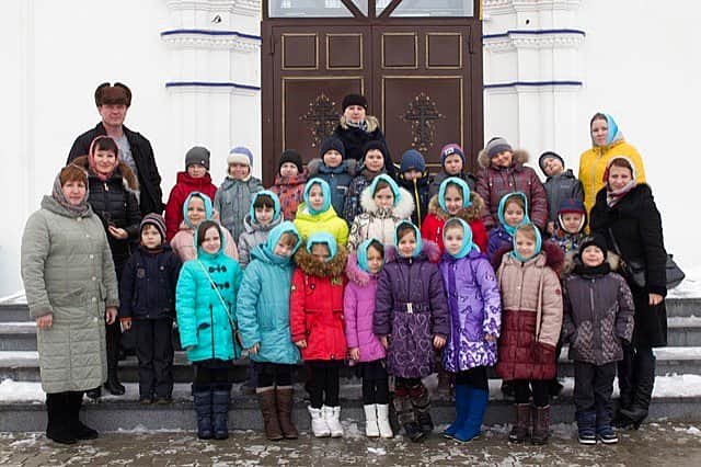 Первоклассники школы №11 города Канаша посетили Тихвинский Богородицкий женский монастырь.