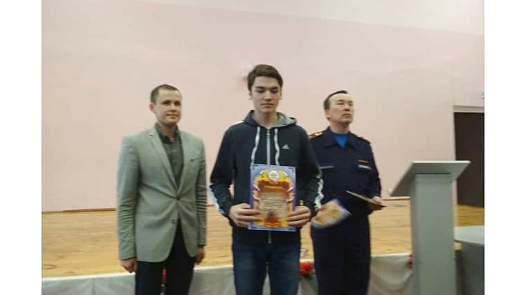 Победа на республиканских соревнованиях по военно-прикладному троеборью.