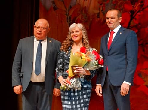 Почетное звание «Заслуженный учитель Чувашской Республики» присвоено учителю музыки Кузьминой А.Д.