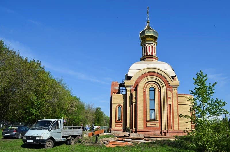 После зимнего перерыва в Канаше вновь возобновлены работы по строительству храма-часовни святых благоверных князей Петра и Февронии Муромских.