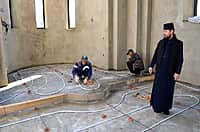 После зимнего перерыва в Канаше вновь возобновлены работы по строительству храма-часовни святых благоверных князей Петра и Февронии Муромских (фото №3).