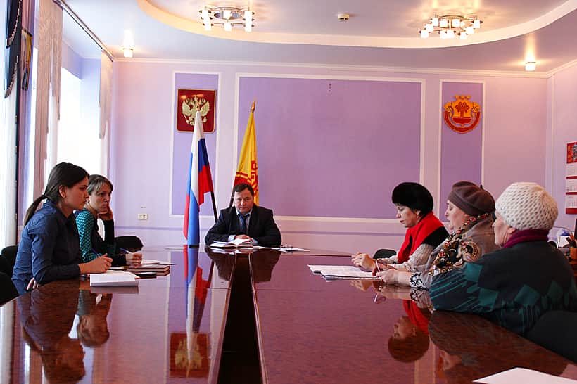 Последний в 2016 г. прием граждан по личным вопросам провел глава администрации г. Канаш Владислав Софронов.