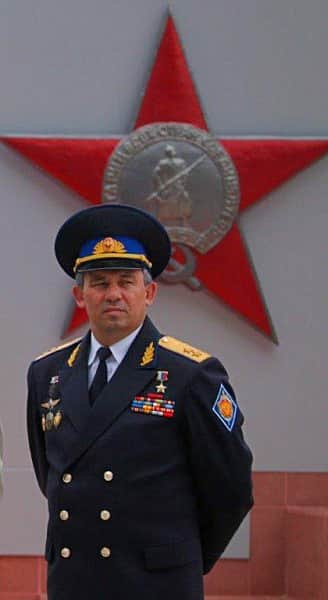 Посвящается Николаю Фёдоровичу Гаврилову - человеку чести и долга, мужества и отваги, Герою России!