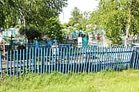 К православному празднику Троицы завершаются работы по благоустройству на городских кладбищах Канаша (фото №5).