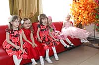 Праздник "Счастье вдвойне" прошёл во Дворце бракосочетаний города Канаш (фото №4).