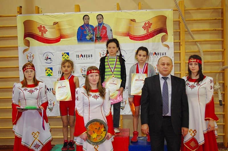 Представительница города Канаша - второй призер первенства Приволжского федерального округа по вольной борьбе среди кадеток.