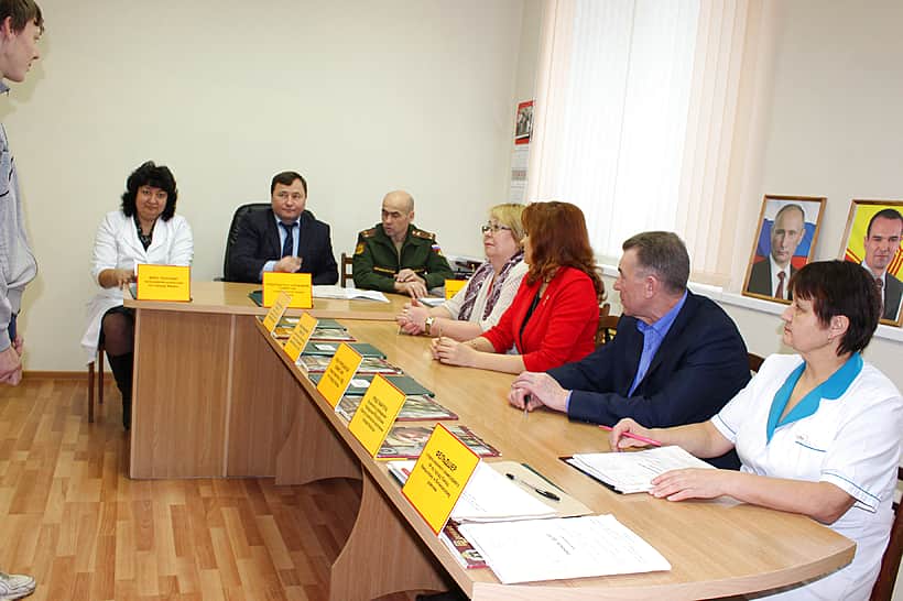 Призывная комиссия г. Канаш продолжает свою работу в активном режиме.