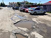 Прокуратурой совместно с ГИБДД проведена проверка состояния автомобильных дорог на территории г. Канаш. (фото №1).