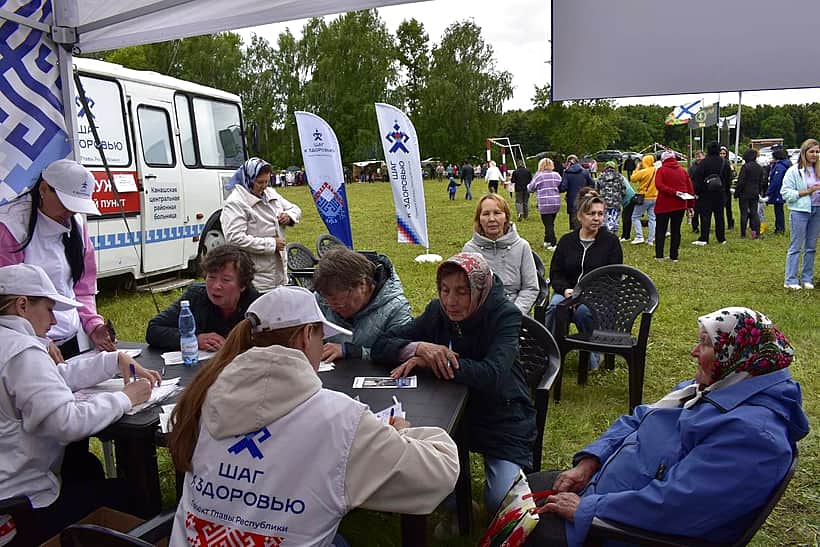 Работа мобильных ФАПов в Канашском МО продолжается. График работы.