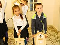 Работники Канашского лесничества организовали для юных лесоводов конкурс на изготовление лучшего скворечника (фото №9).