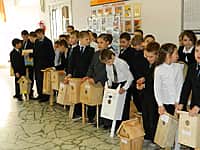 Работники Канашского лесничества организовали для юных лесоводов конкурс на изготовление лучшего скворечника (фото №12).