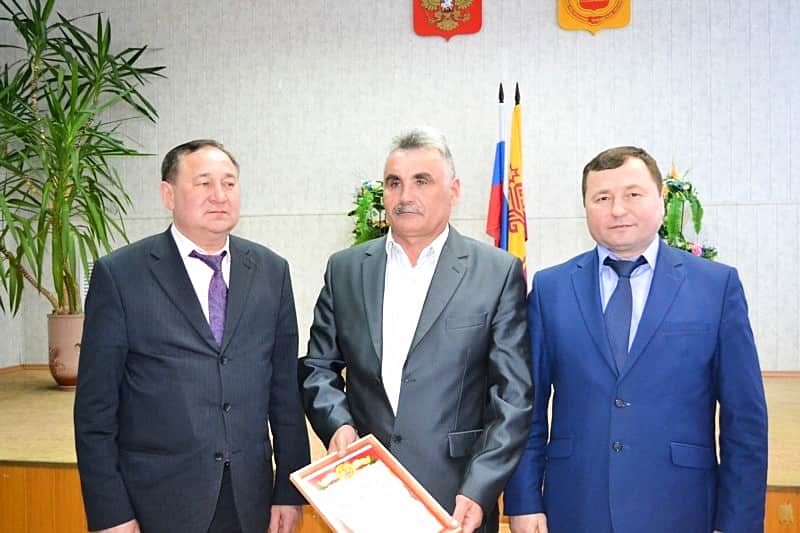 Работники Канашского лесничества отмечены Почетными грамотами Совета муниципальных образований Чувашской Республики.