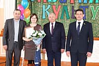 Работники учреждений культуры города Канаш празднуют свой профессиональный праздник (фото №5).