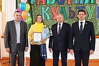 Работники учреждений культуры города Канаш празднуют свой профессиональный праздник (фото №6).