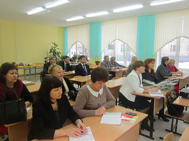 В рамках декады Добра и Милосердия в городе Канаше состоялся городской семинар "Инклюзивное образование в образовательных организациях".