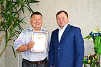 На расширенном совещании руководителей служб и отделов администрации, глав и специалистов сельских поселений Канашского района состоялось массовое награждение (фото №8).