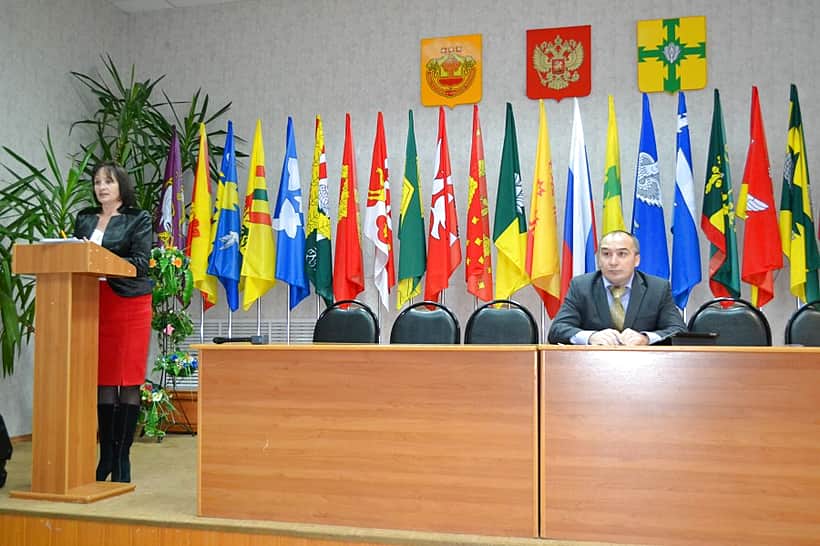 На расширенном совещании с руководителями и главами поселений Канашского района рассмотрены вопросы на злобу дня.