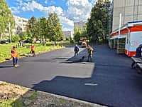 Завершены работы по ремонту дворовых территорий по улицам Машиностроителей, Куйбышева (фото №1).