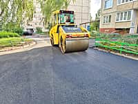 Завершены работы по ремонту дворовых территорий по улицам Машиностроителей, Куйбышева (фото №4).