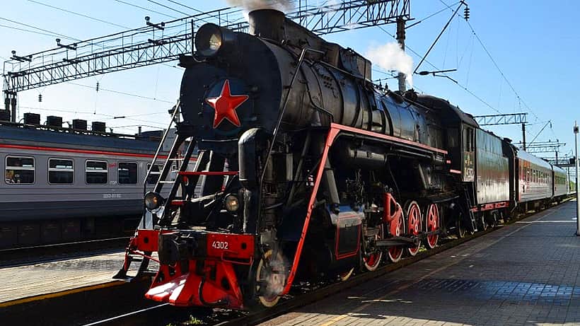 Канаш встретил пассажиров ретропоезда «Легендарный Красный».