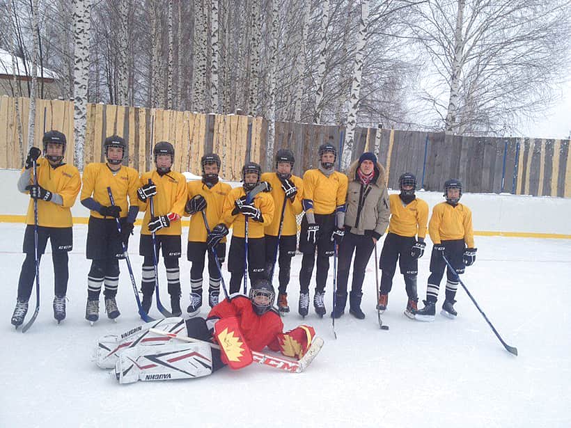 Сборная команда города Канаша преодолела I этап (зональный) республиканских соревнований юных хоккеистов клуба «Золотая шайба» в старшей группе.