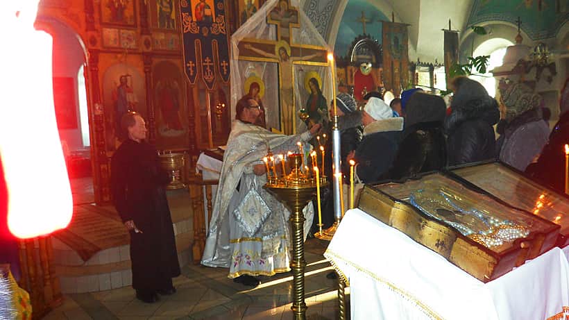 Сегодня в церкви Иконы Казанской Божьей Матери прошло праздничное богослужение.