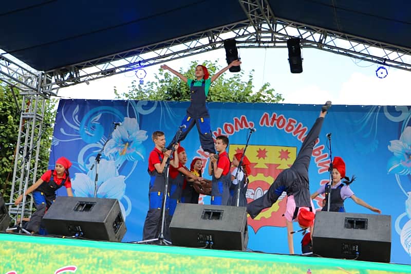 Сегодня канашцы отмечают два важных праздника – День города и День железнодорожника.