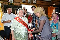 Семья Волковых, живущая в браке 61 год в д. Сеспель Канашского района, удостоилась Государственной награды Чувашской Республики – ордена "За любовь и верность" (фото №6).