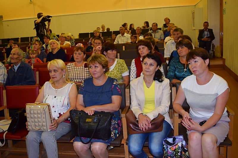 В Сеспельском Доме культуры состоялся праздник - 20 летие со дня открытия Дома ветеранов.