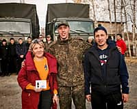 В Шихазанах в торжественной обстановке состоялось вручение медалей «За помощь СВО» женщинам из объединения «Плетём победу» (фото №2).