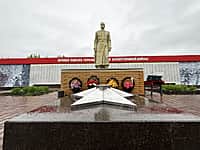 Вечный огонь установлен в селе Шихазаны на территории Парка Победы (фото №2).