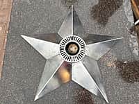 Вечный огонь установлен в селе Шихазаны на территории Парка Победы (фото №3).