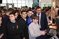 286 школьников Канашского МО планируют поступить на целевое обучение и получить бесплатное образование (фото №1).